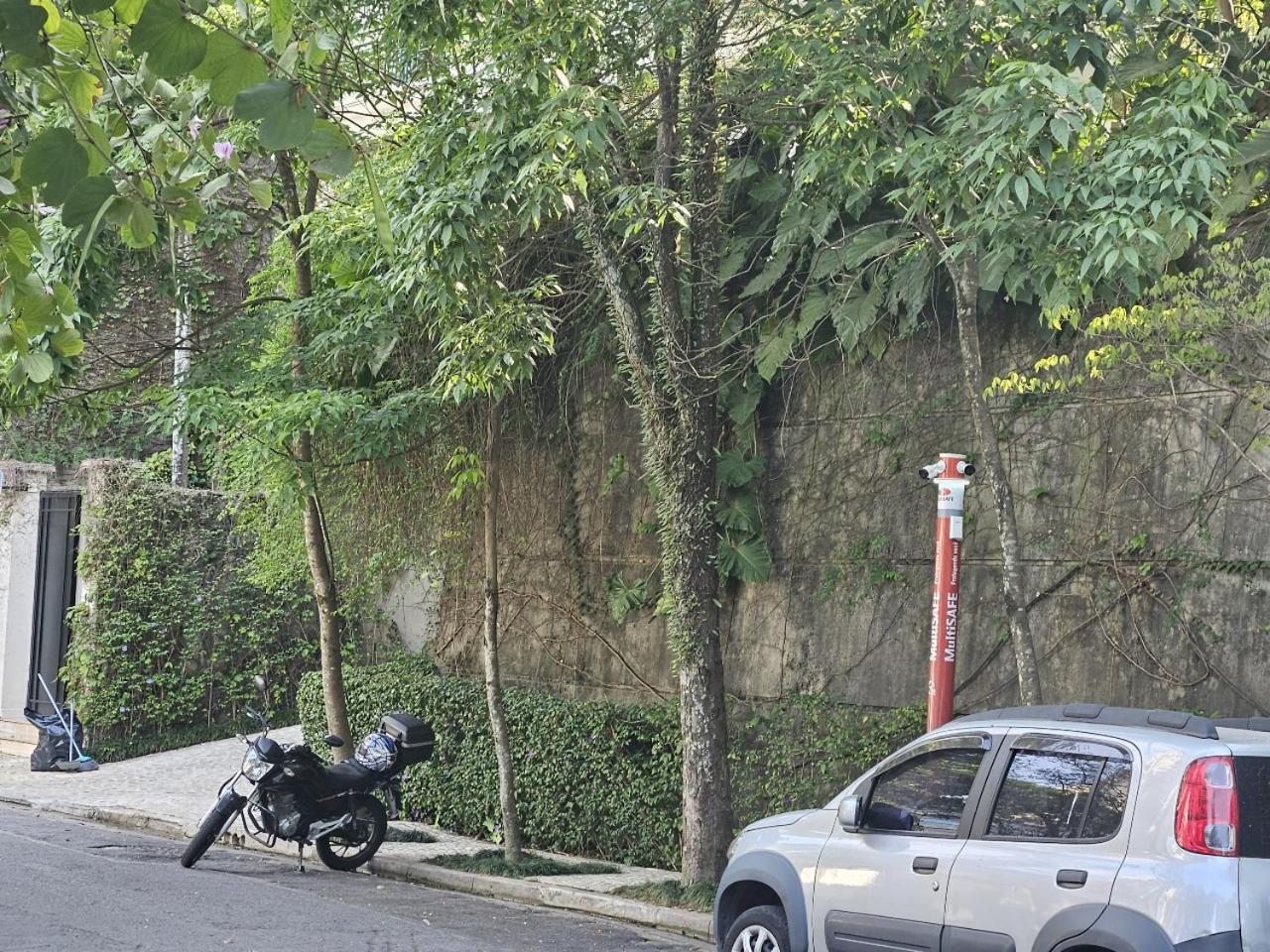 Linda Casa Em Rua Fechada Com Vista Proxima Ao Shopping Jardim Sao Paulo