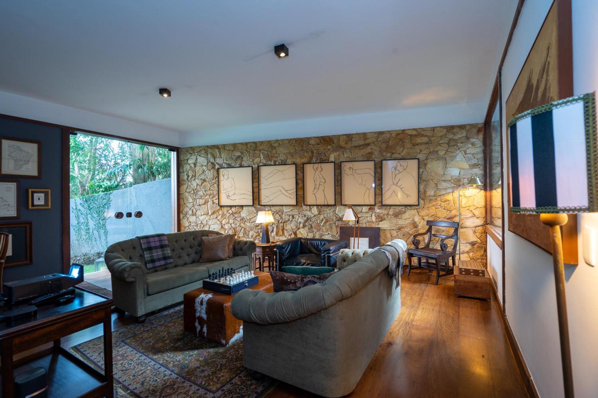 Linda Casa Em Rua Fechada Com Vista Proxima Ao Shopping Jardim Villa