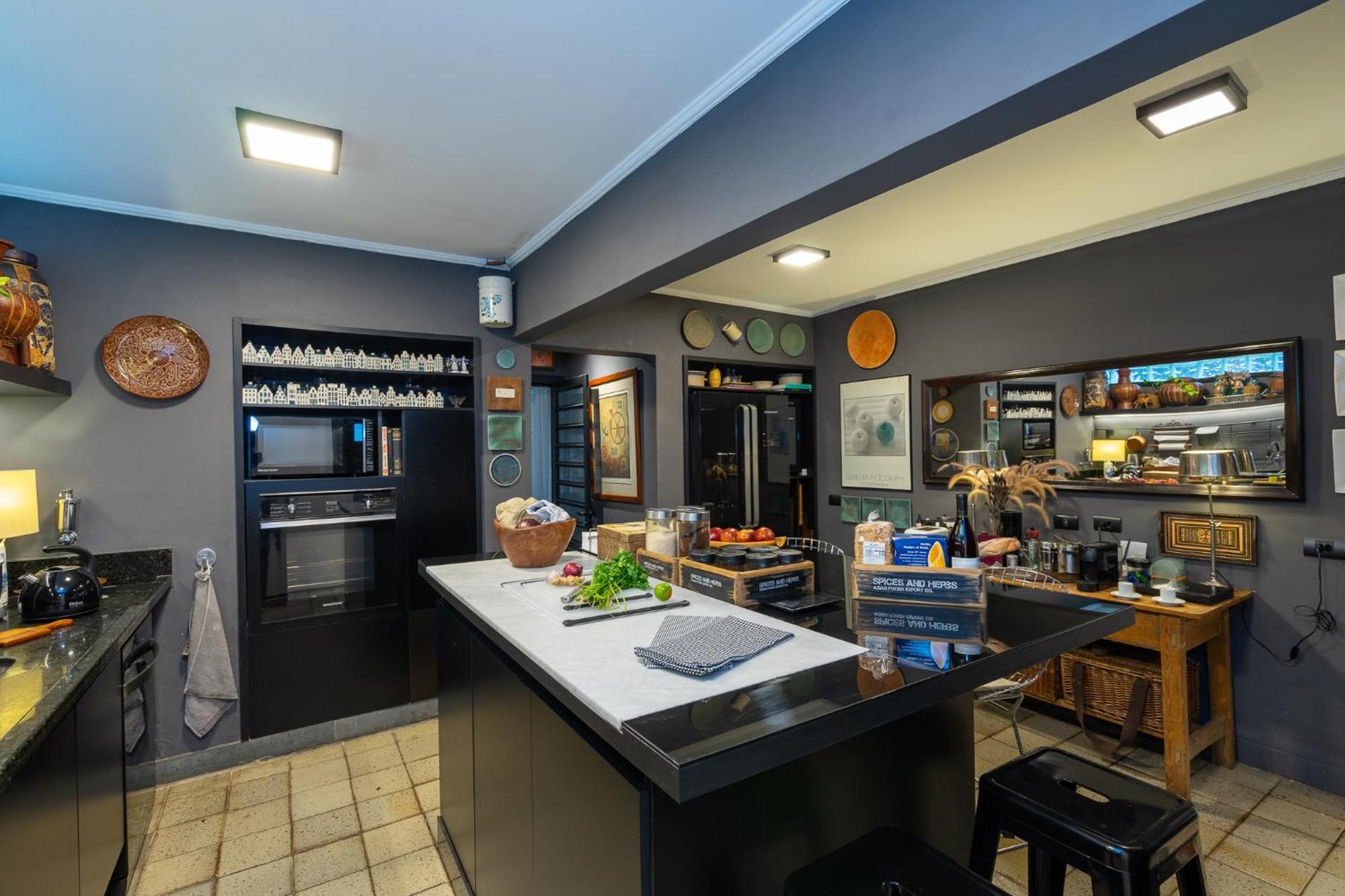 Villa Linda Casa Em Rua Fechada Com Vista Proxima Ao Shopping Jardim *