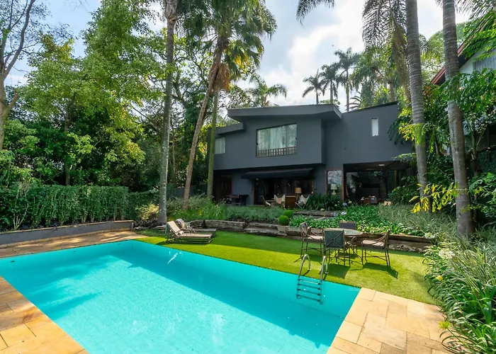 Linda Casa Em Rua Fechada Com Vista Proxima Ao Shopping Cidade Jardim