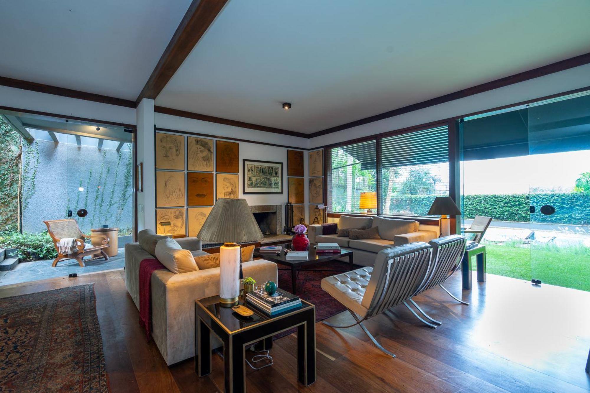Linda Casa Em Rua Fechada Com Vista Proxima Ao Shopping Jardim * São Paulo